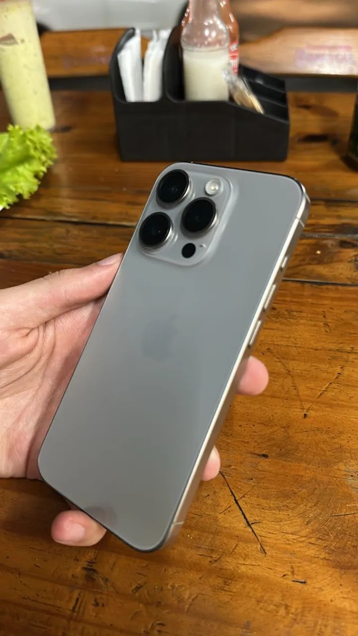 iPhone 15 pro 256gb