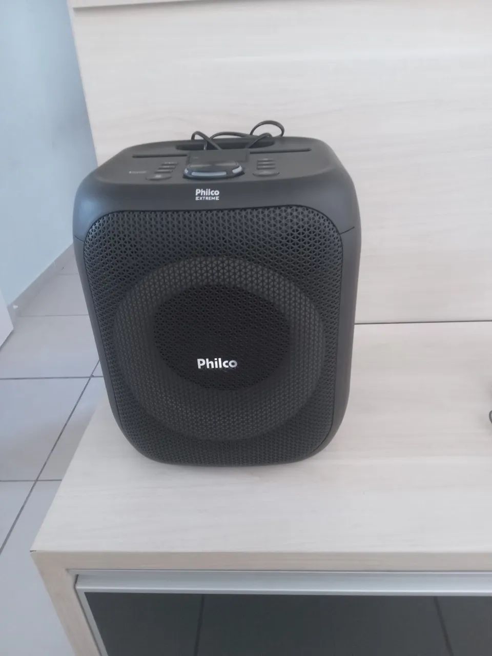 Caixa de som Philco Extreme.