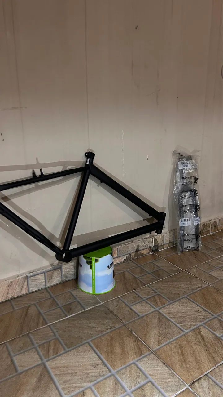 QUADRO RETO E GARFO ARO 26 