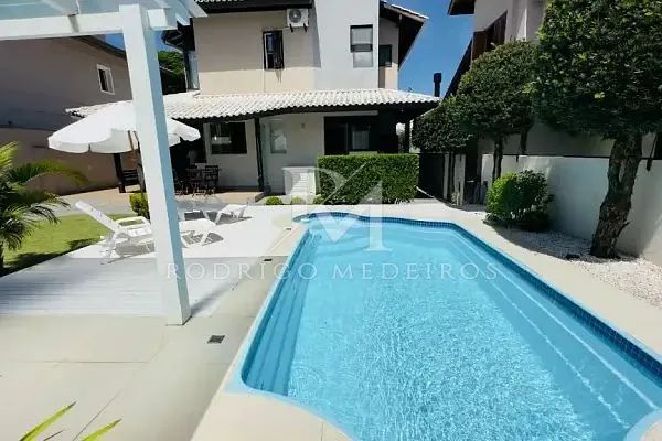 Casa à venda com 4 dormitórios e 2 suítes  300m² de área construída - Foto 5