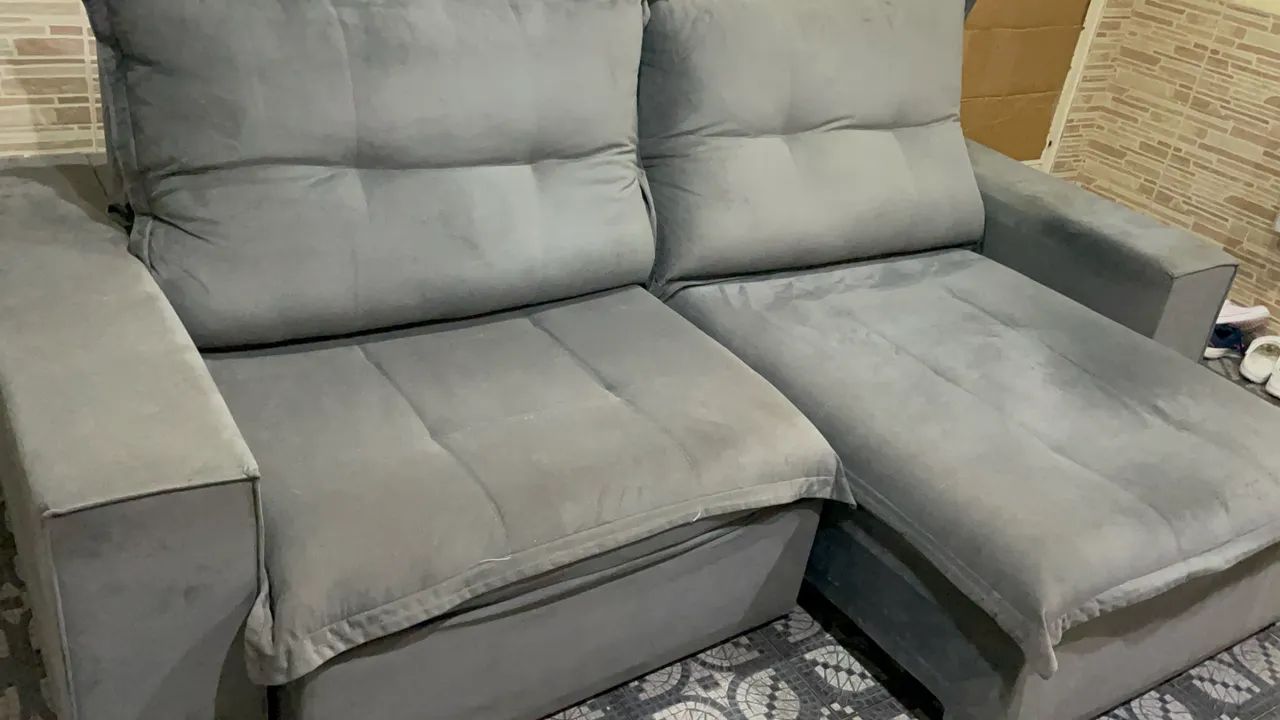 Sofá retrátil reclinável cinza 2,50m  - Foto 2