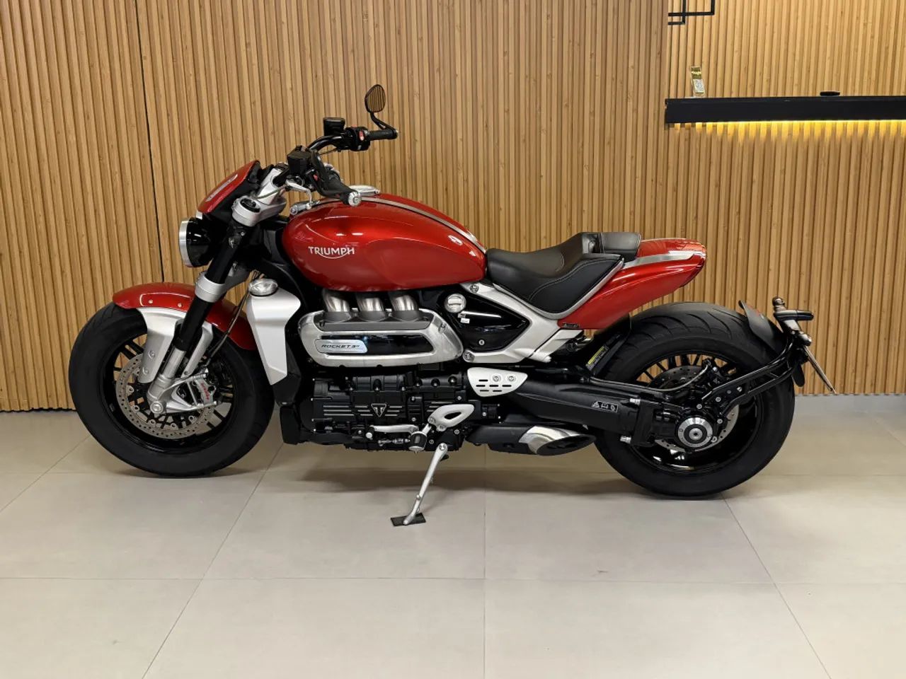 Triumph Rocket III R 2022 - Foto 2