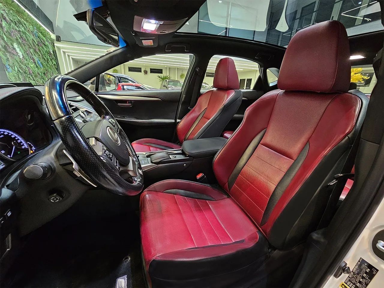 Lexus NX-200t F-sport 2.0 16V 238cv Aut., foto 13 de 20