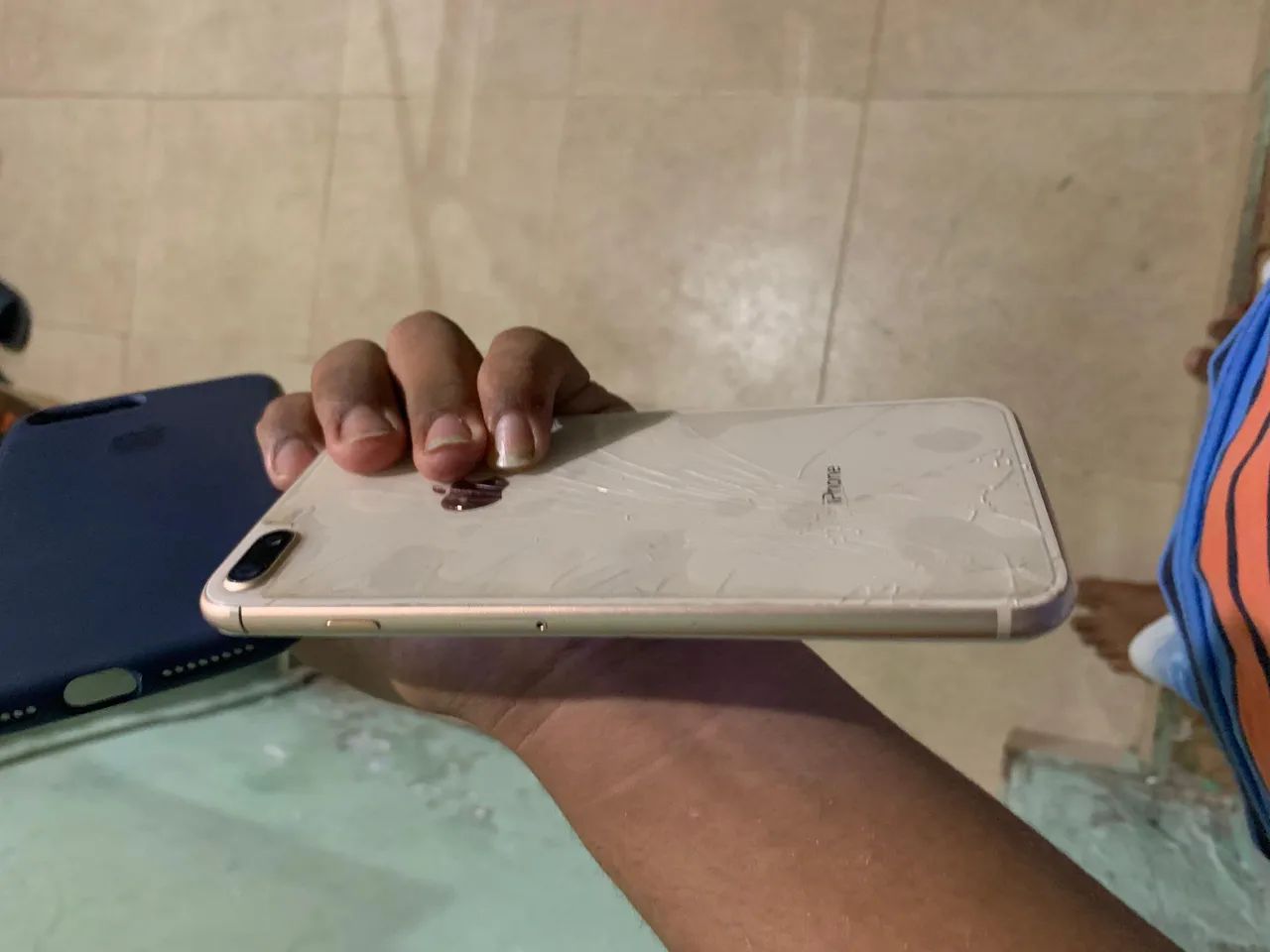 8 plus para vender ou trocar em outro iPhone volta em dinheiro  - Foto 4