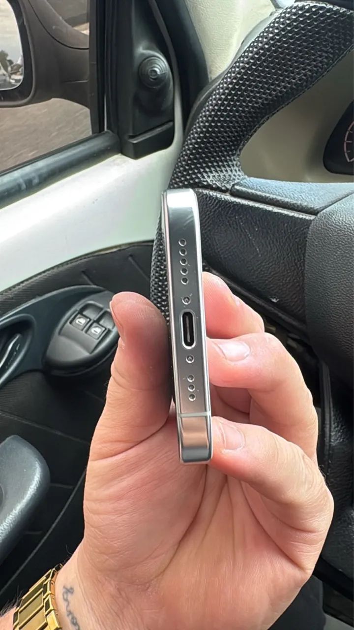 iPhone 16 Pro 128GB - Foto 3