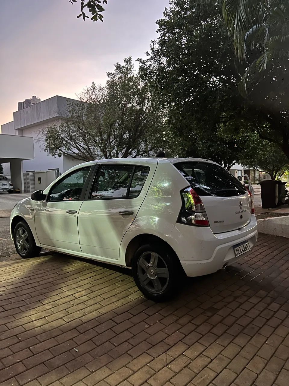Renault Sandero Expression Hi-flex 1.0 16V 5P 2014 - Foto 4