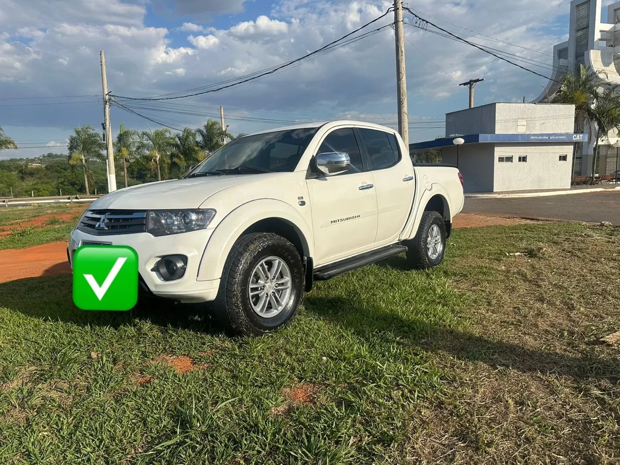 Mitsubishi L200 EVOLUTION 3.2 4X4 TB INT. DIESEL 2017