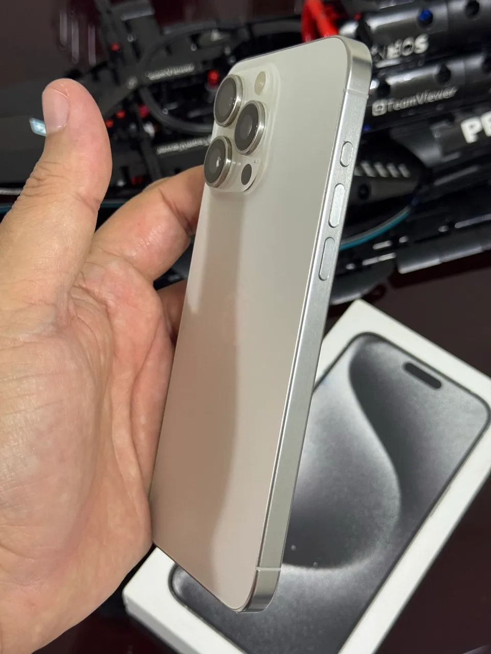 Iphone 15 Pro Max - Foto 4