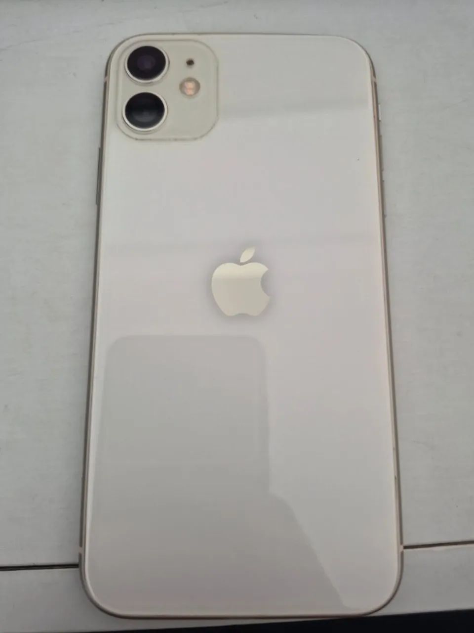 Iphone 11 128gb Branco - Foto 2