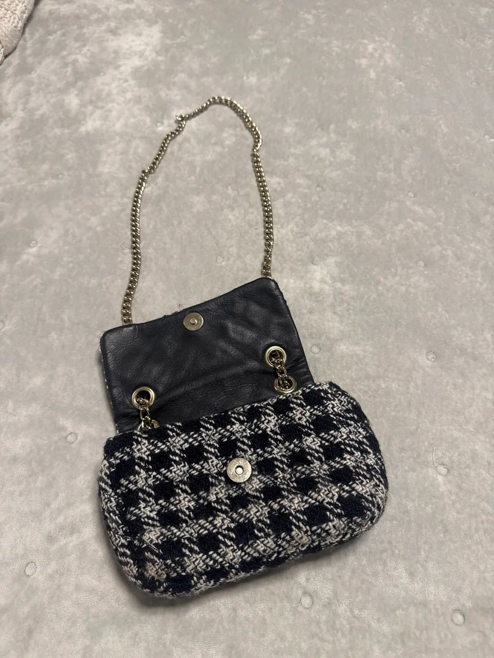 Bolsa Capodarte elegante tecido lã e couro interno 