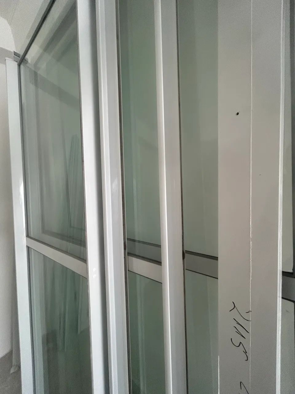 Porta balcão de correr sala e quarto - Foto 2