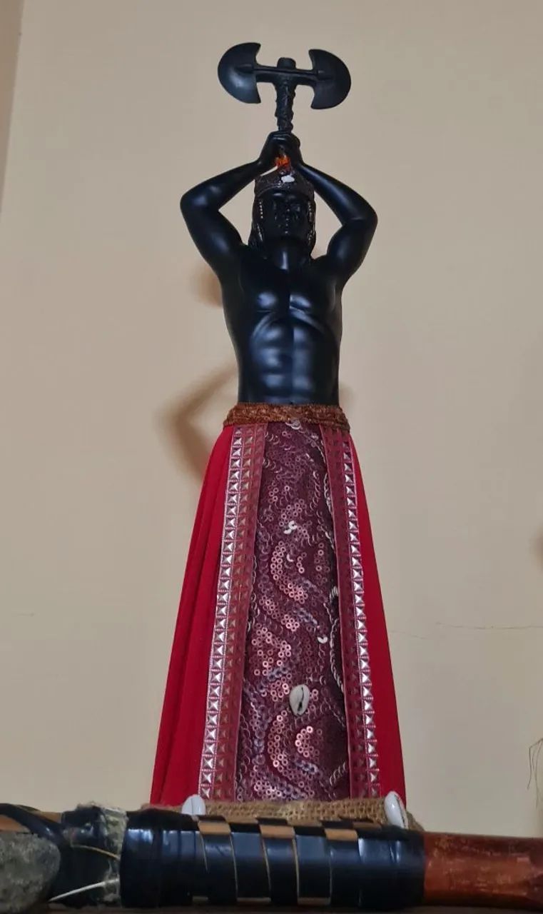 Orixá Xangô de Resina 45cm
