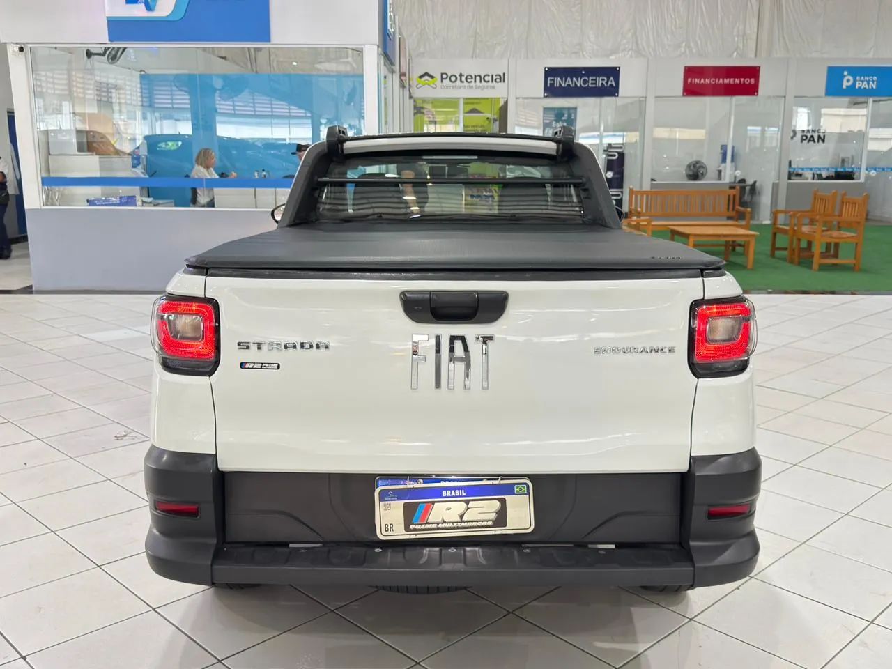 Fiat Strada Endurance 1.4 Flex 8V CS Plus 2023 - Foto 5