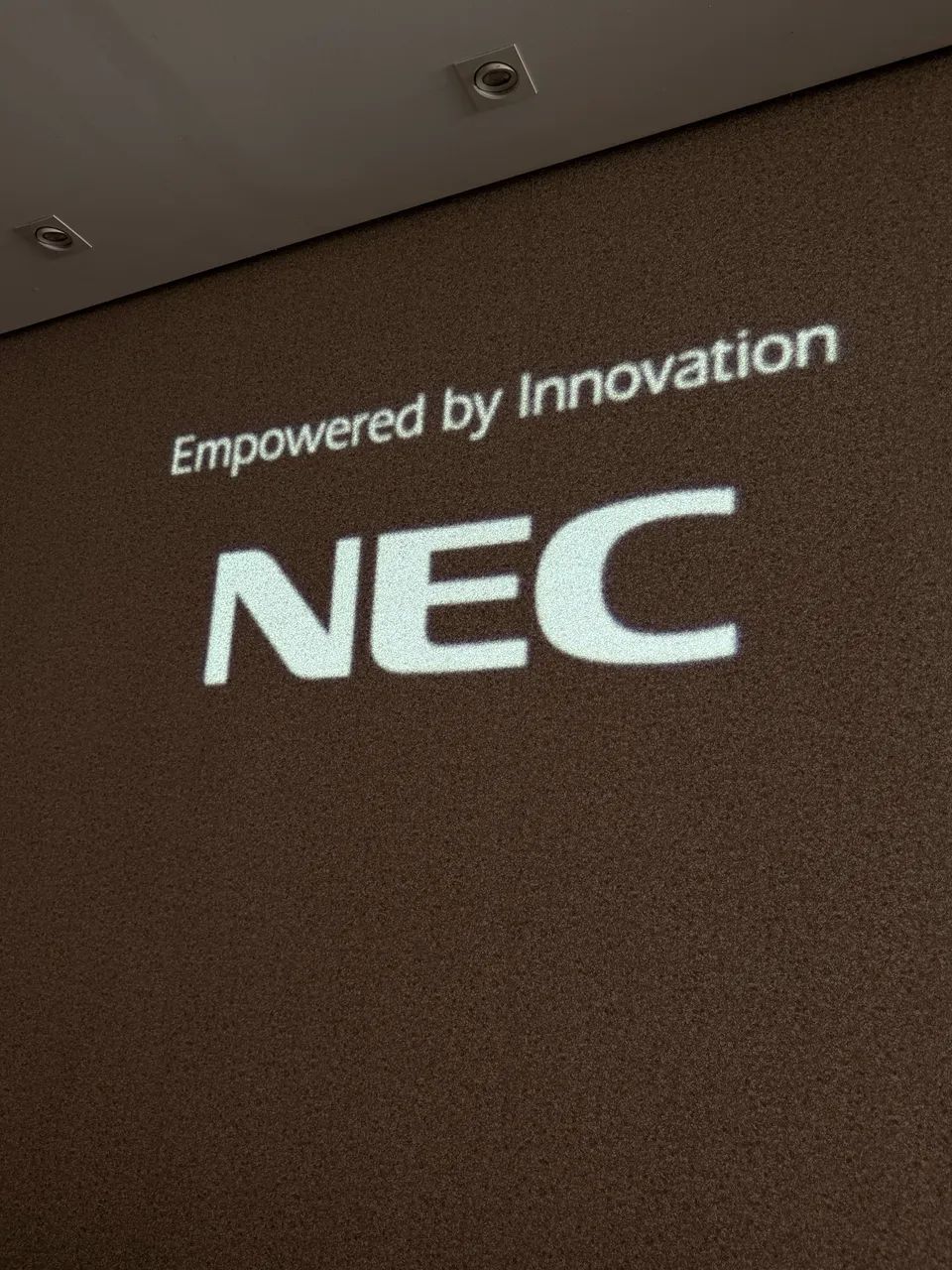 Projetor NEC - Foto 2
