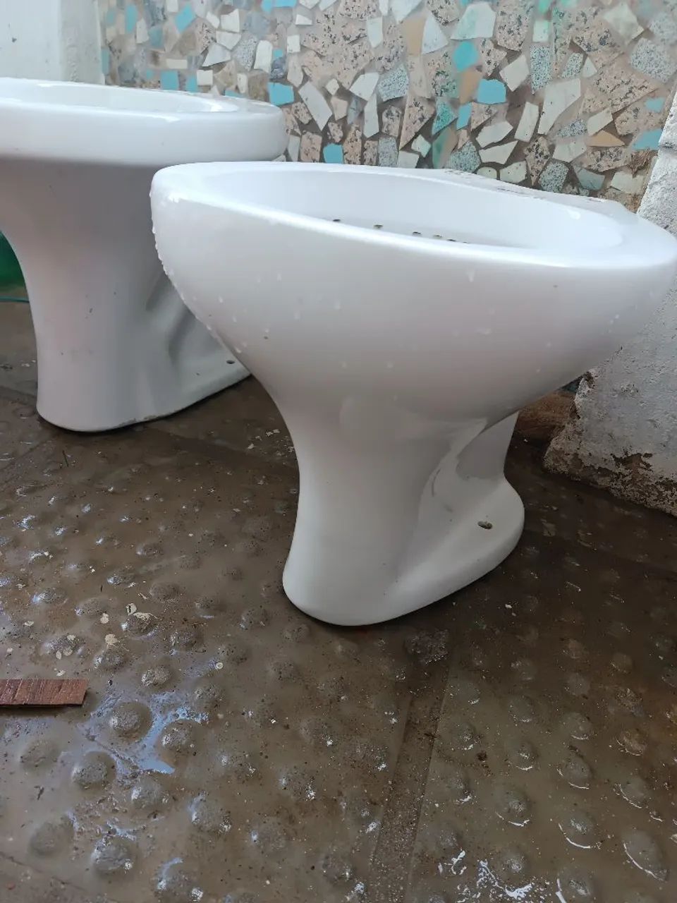 Vaso sanitário simples branco, funcionando perfeitamente. - Foto 4