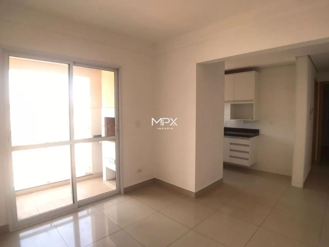 Apartamento para alugar no Edifício Charlotte em Piracicaba