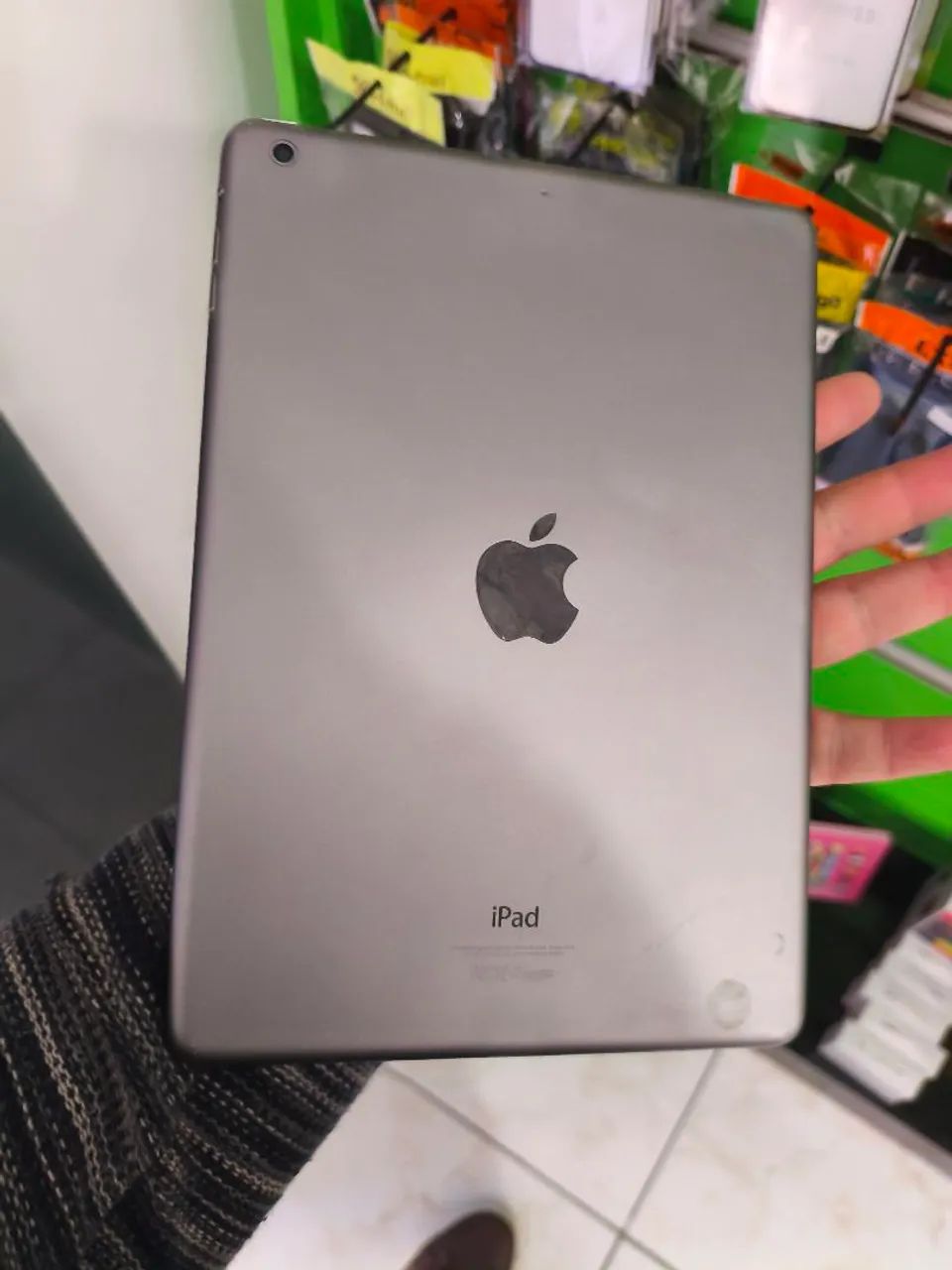 iPad Air 64gb 1 geração cinza - Foto 4