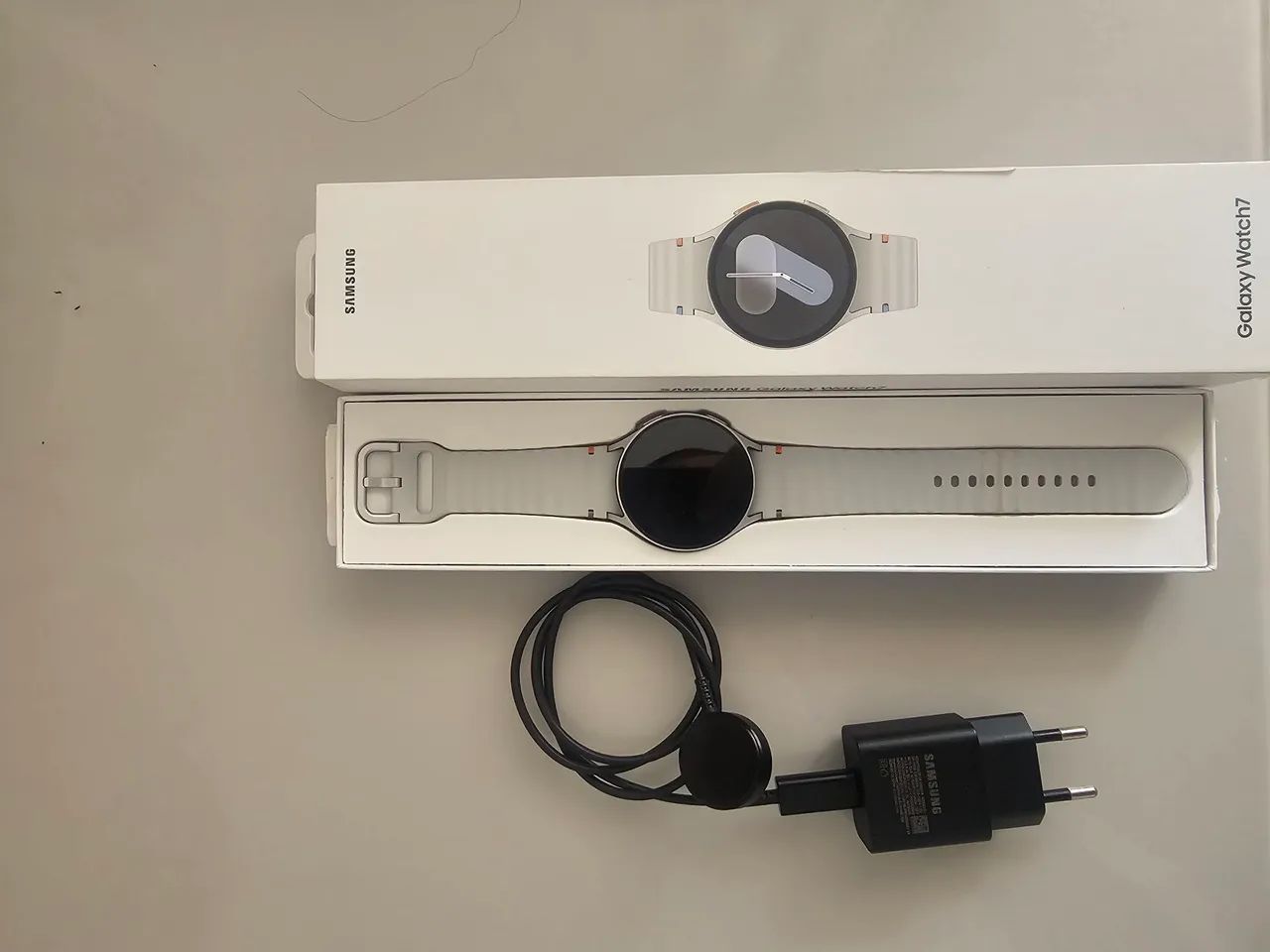 Vendo  galaxy watch 7 44mm LTE - Foto 3