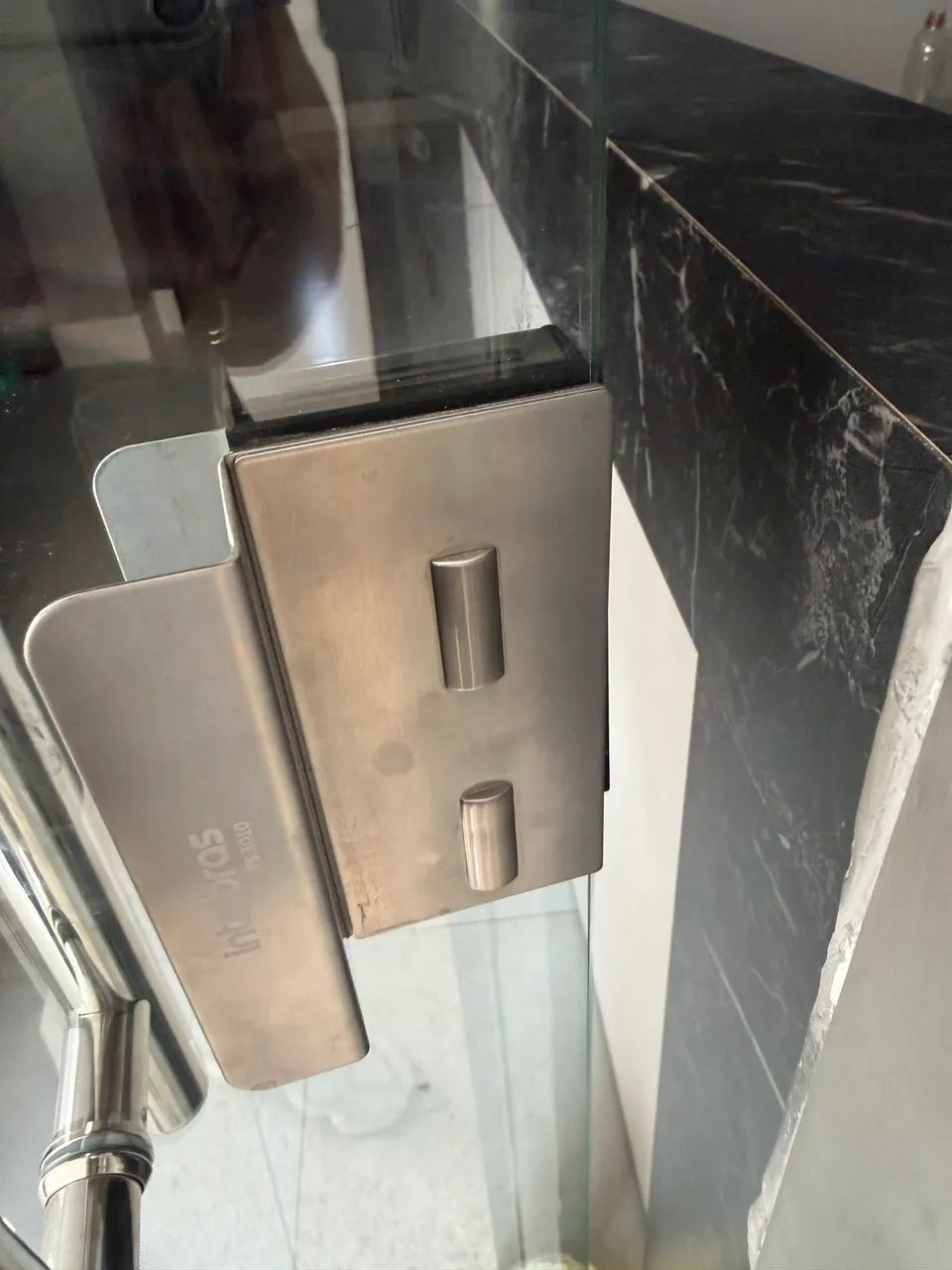 Vendo fechadura eletrônica intelbras 