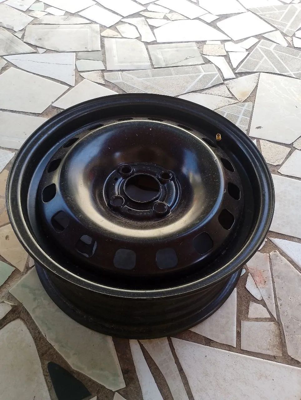 Roda R15 $70