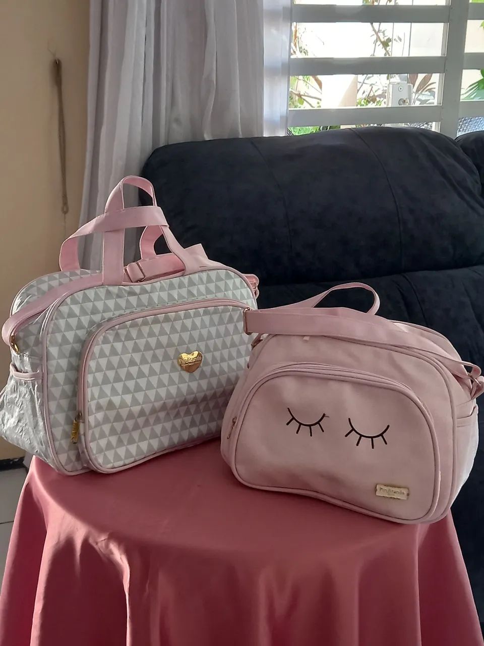 Bolsa Maternidade: 01 bolsa Média e 01bolsa Grande
