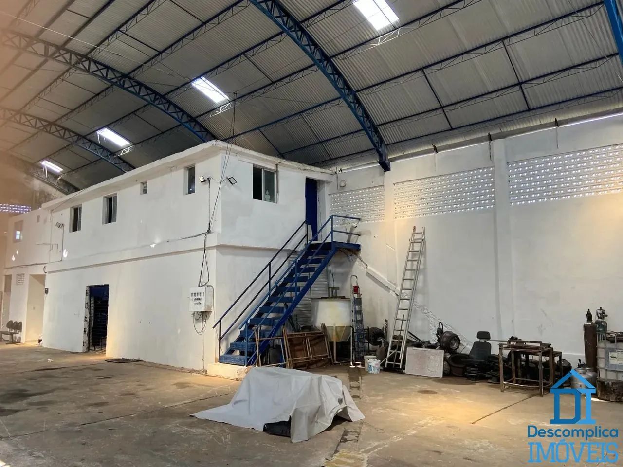 Galpão para Locação - 450m² | Várzea