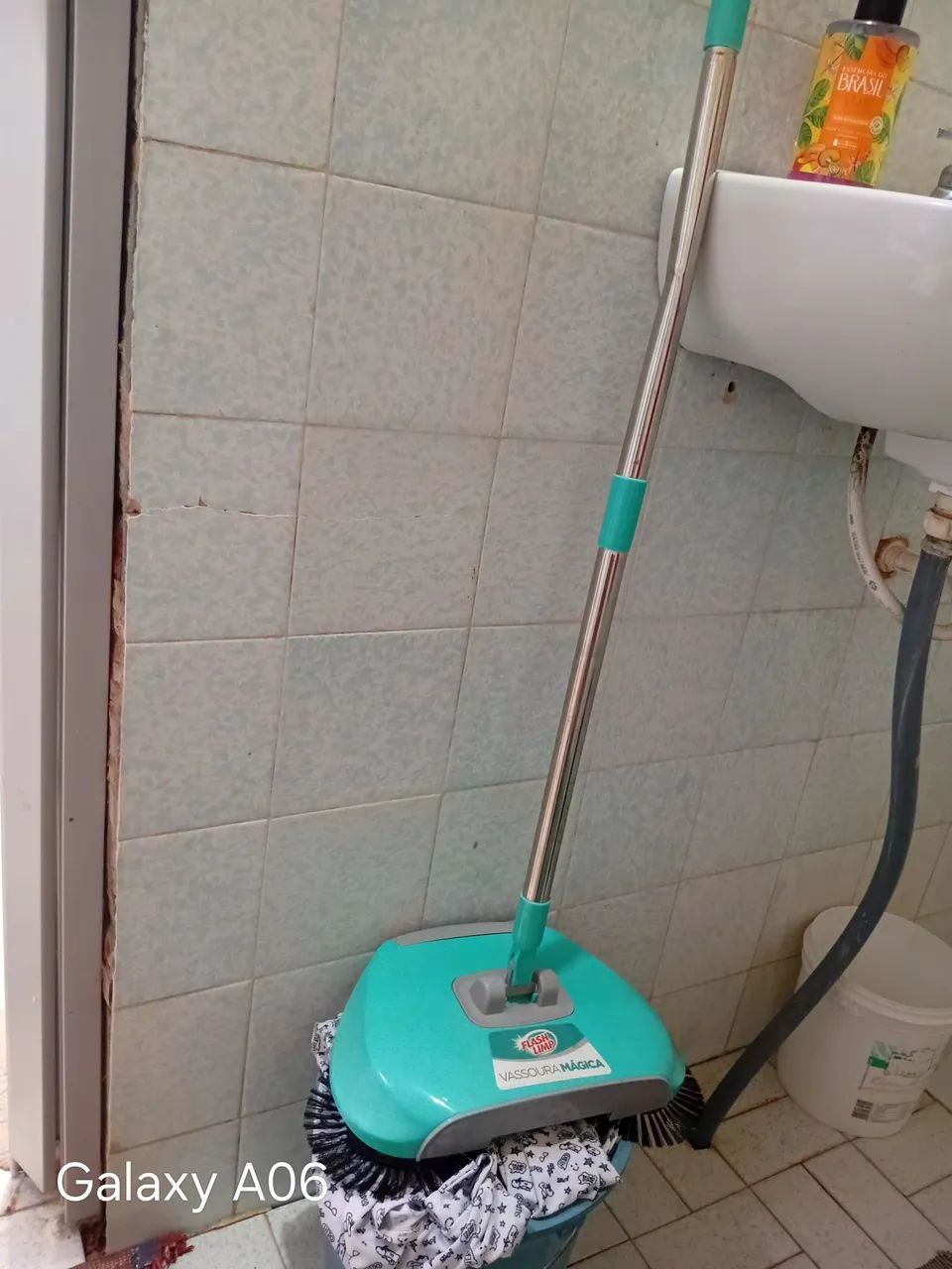 VASSOURA MÁGICA DESLIZANTE  - Foto 5