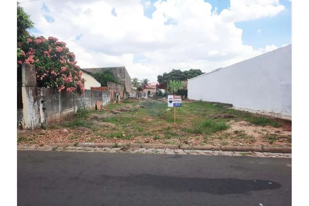 Terreno à venda