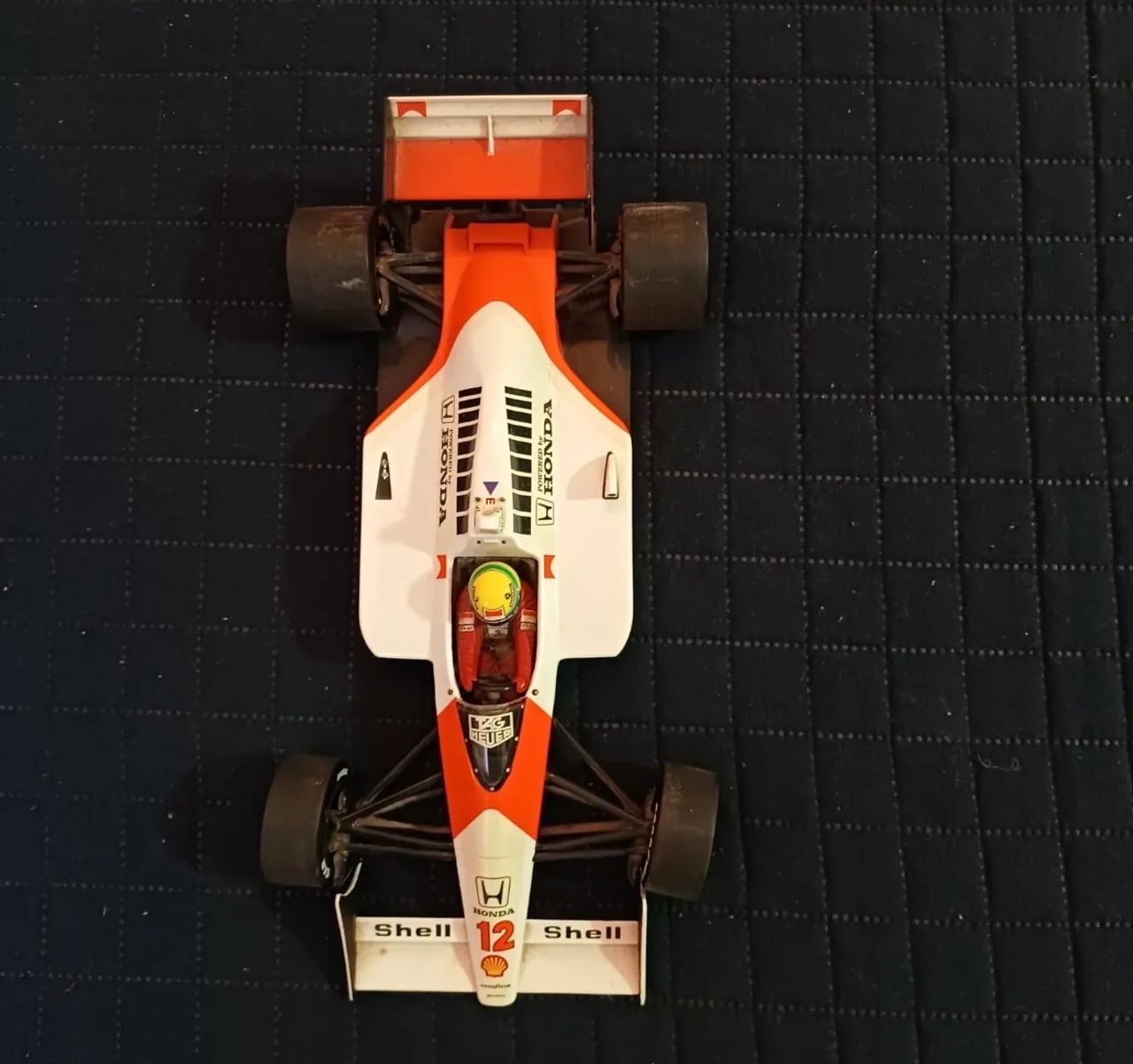 Miniatura da McLaren Honda MP4/4 - Hobbies e coleções - Parque