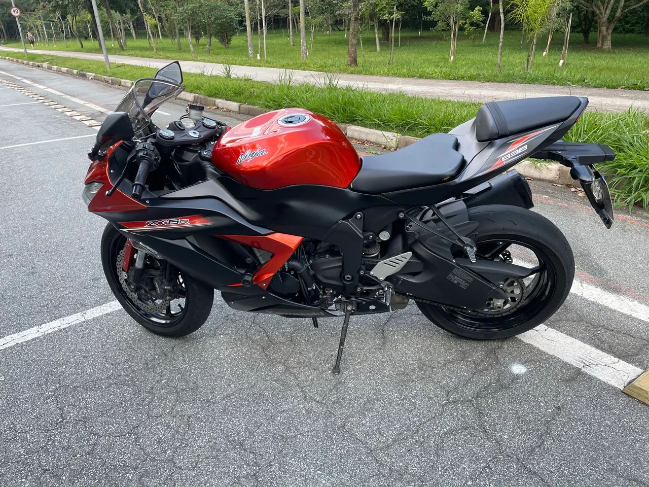 Kawasaki Zx-6r 636cc 2014 - 1502127944 | OLX