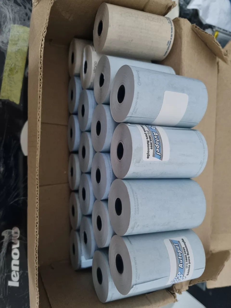 Vende-se bombina de máquina de cartão. 