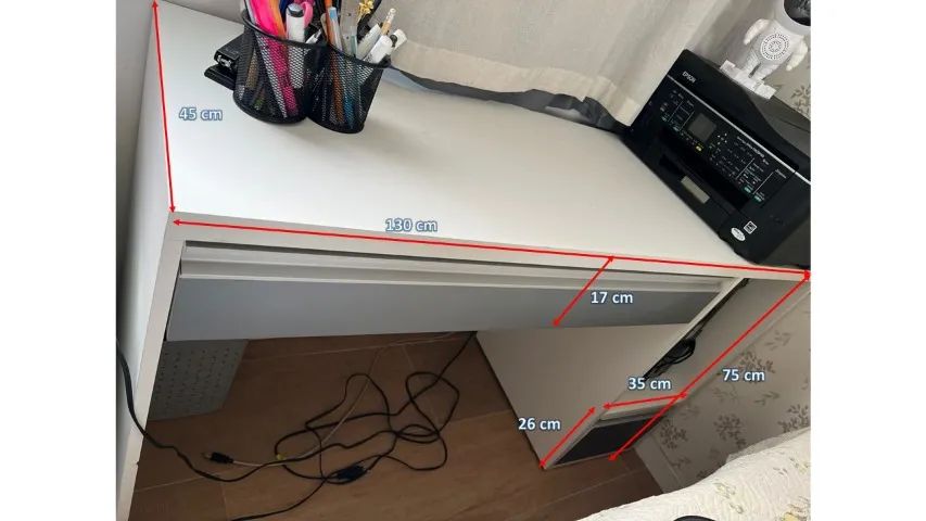 Mesa/ Escrivaninha