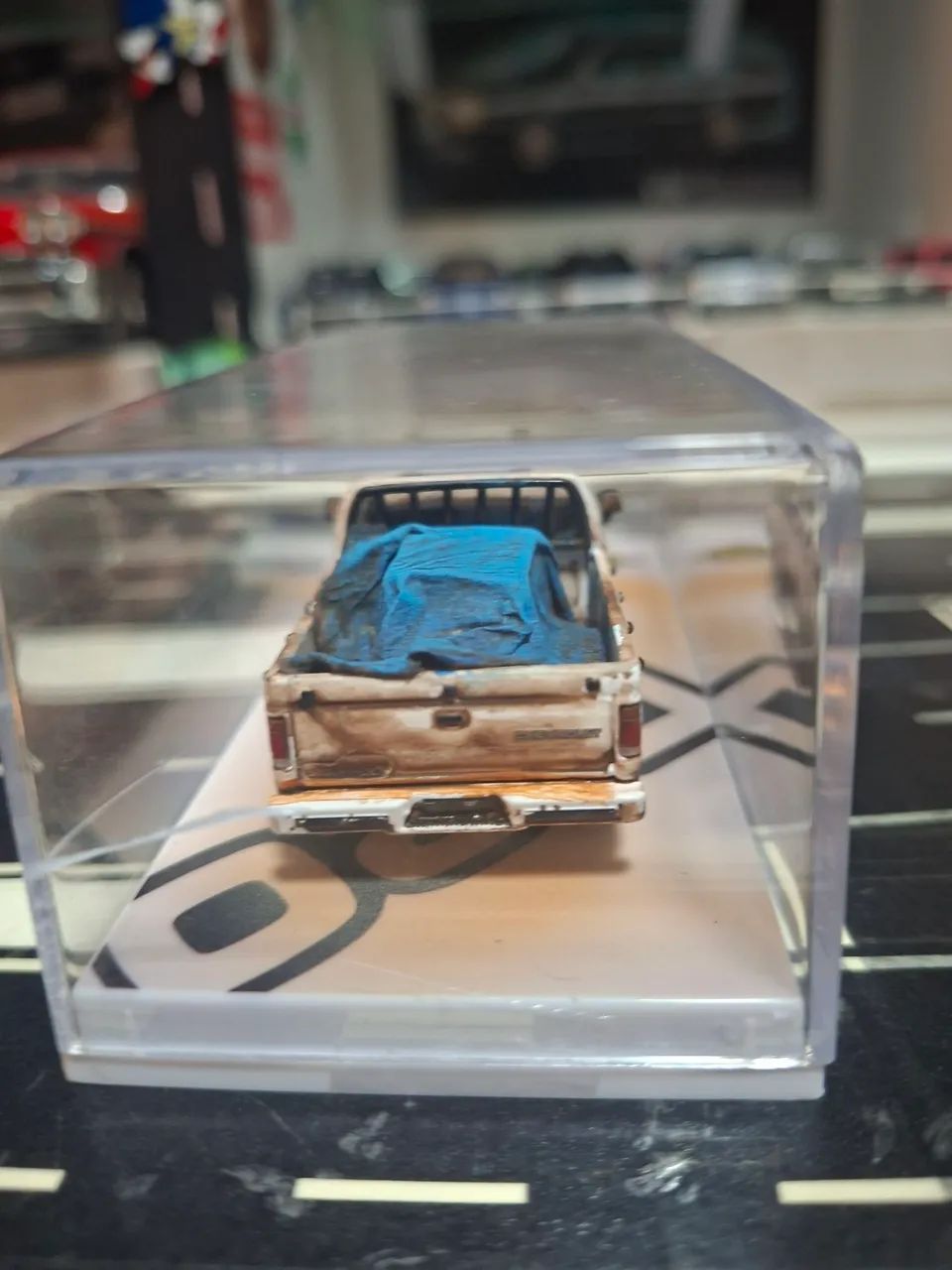 Miniatura D20 Custom branca BR Classics escala 1/64. - Foto 3