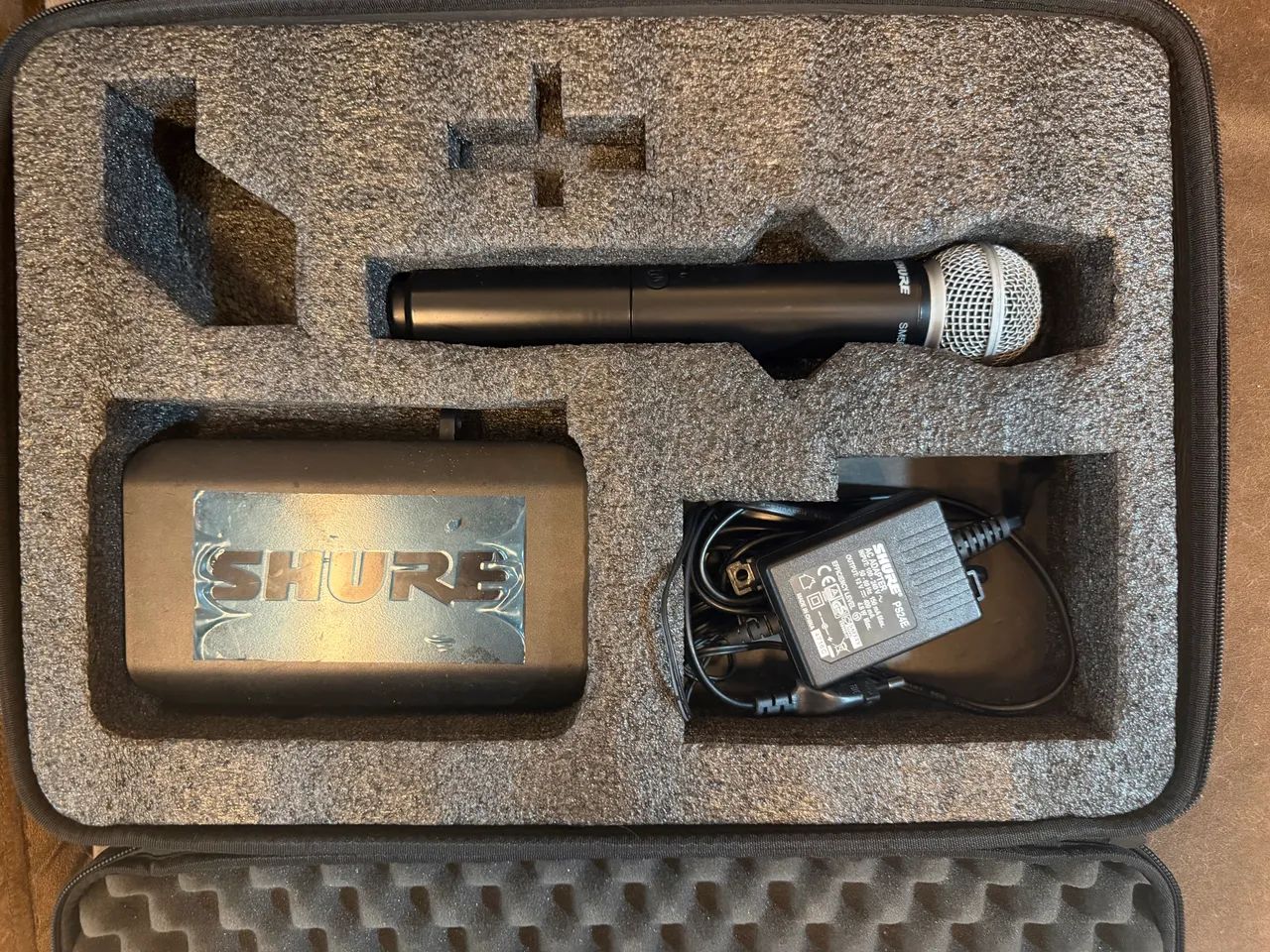 Microfone sem fio Shure BLX24/SM58 original com case