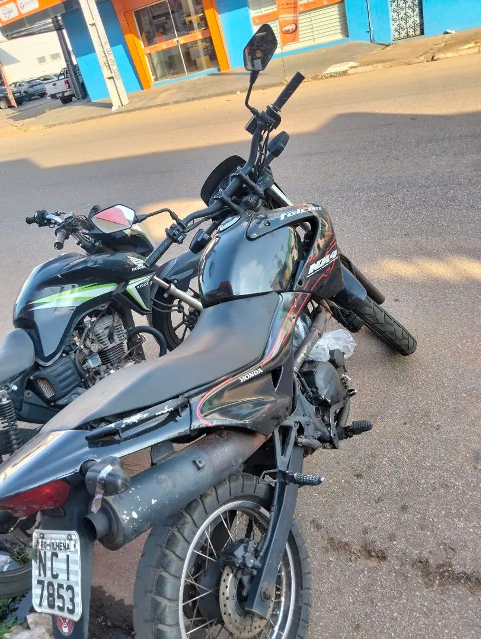 Falcon com motor batido  - Foto 2
