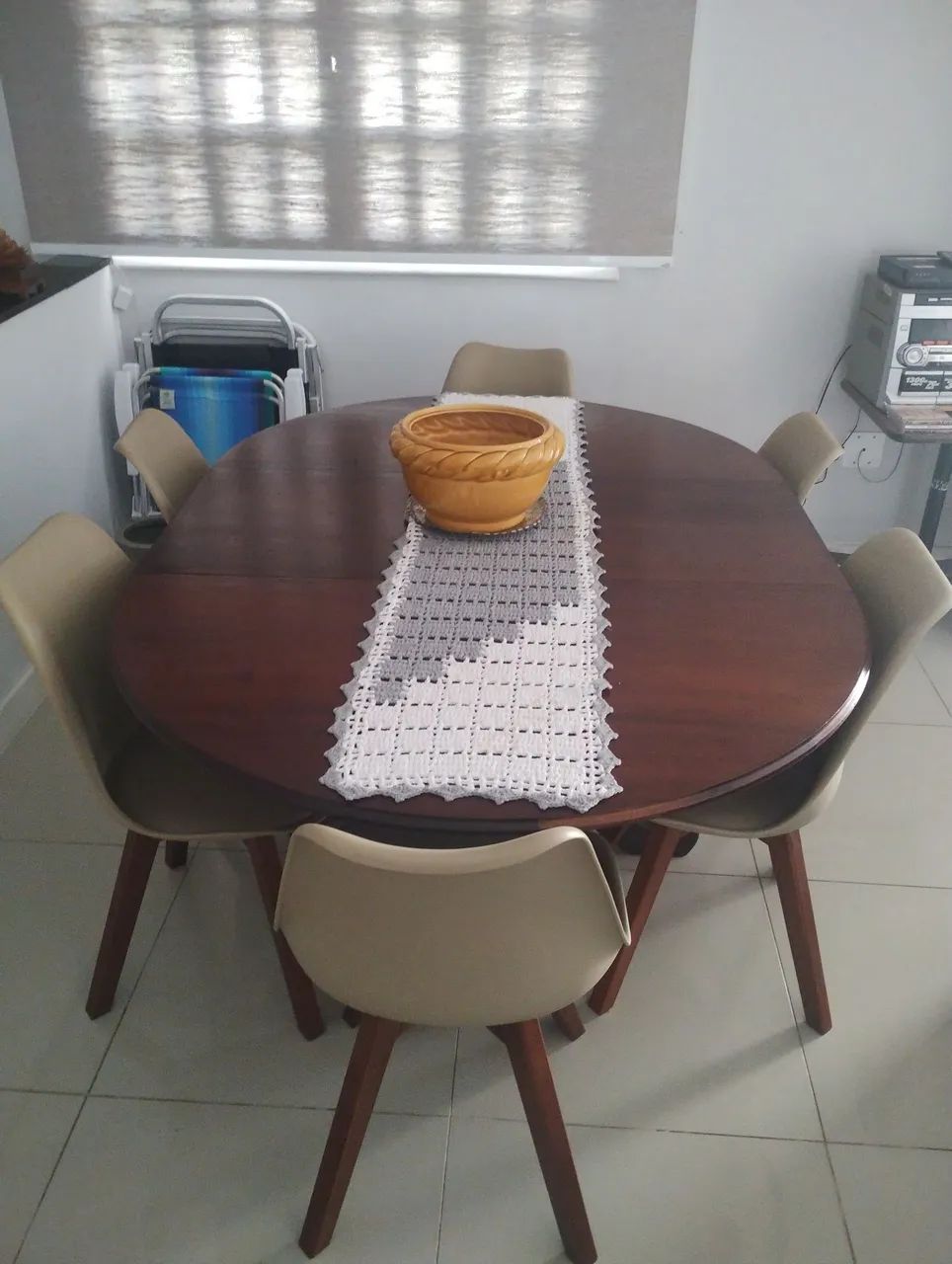 Mesa de Jantar com 6 Cadeiras 