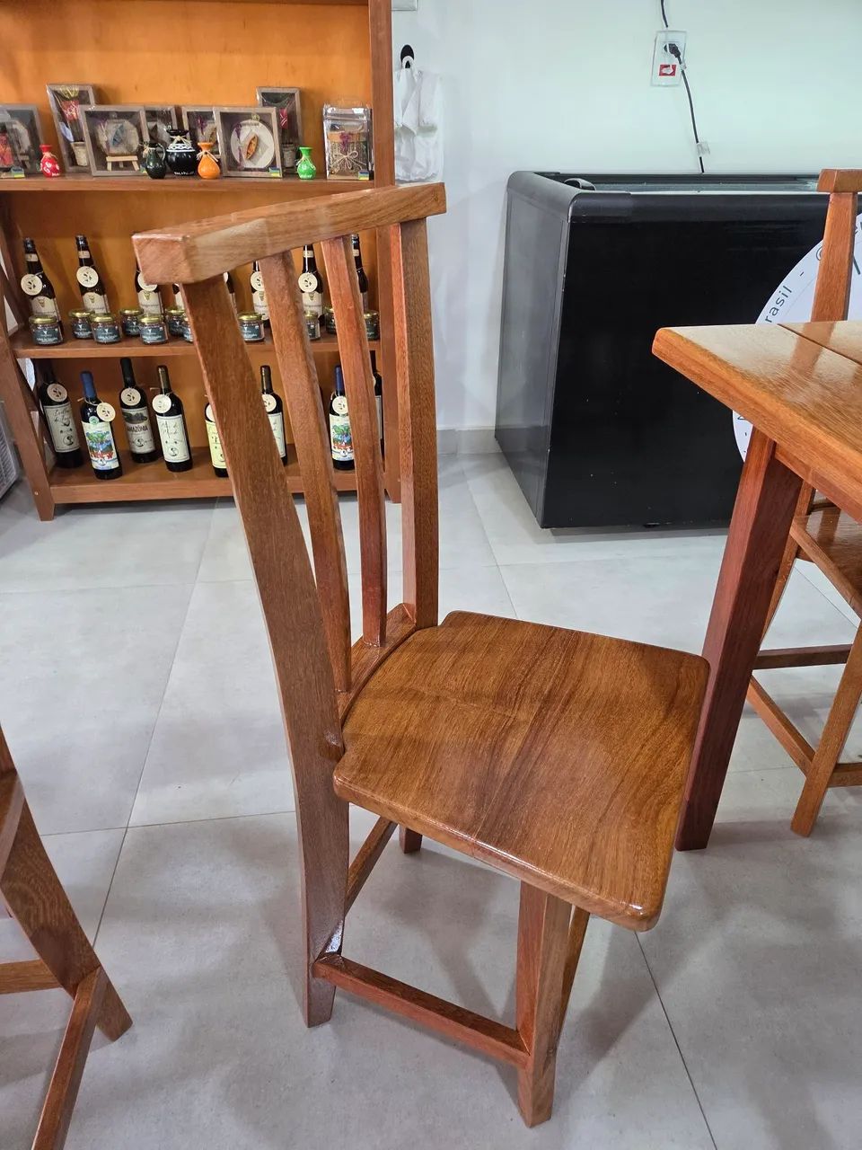 Mesa em madeira - Foto 4
