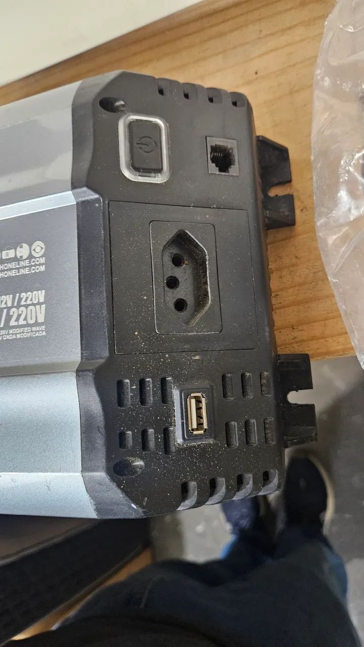 Inversor 12v p/ 220 V 3000W Techone - Foto 2