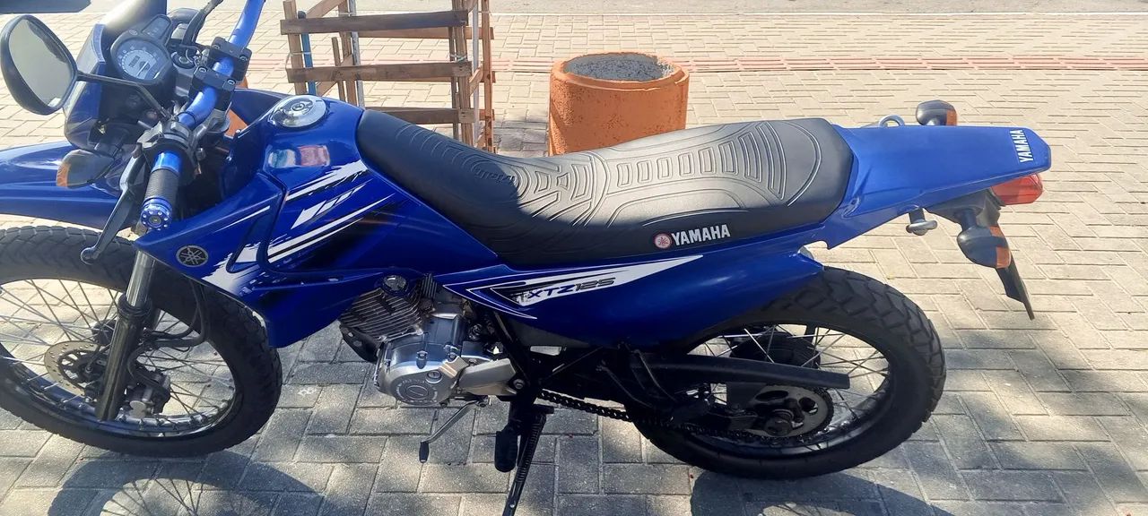 Moto azul  - Foto 2