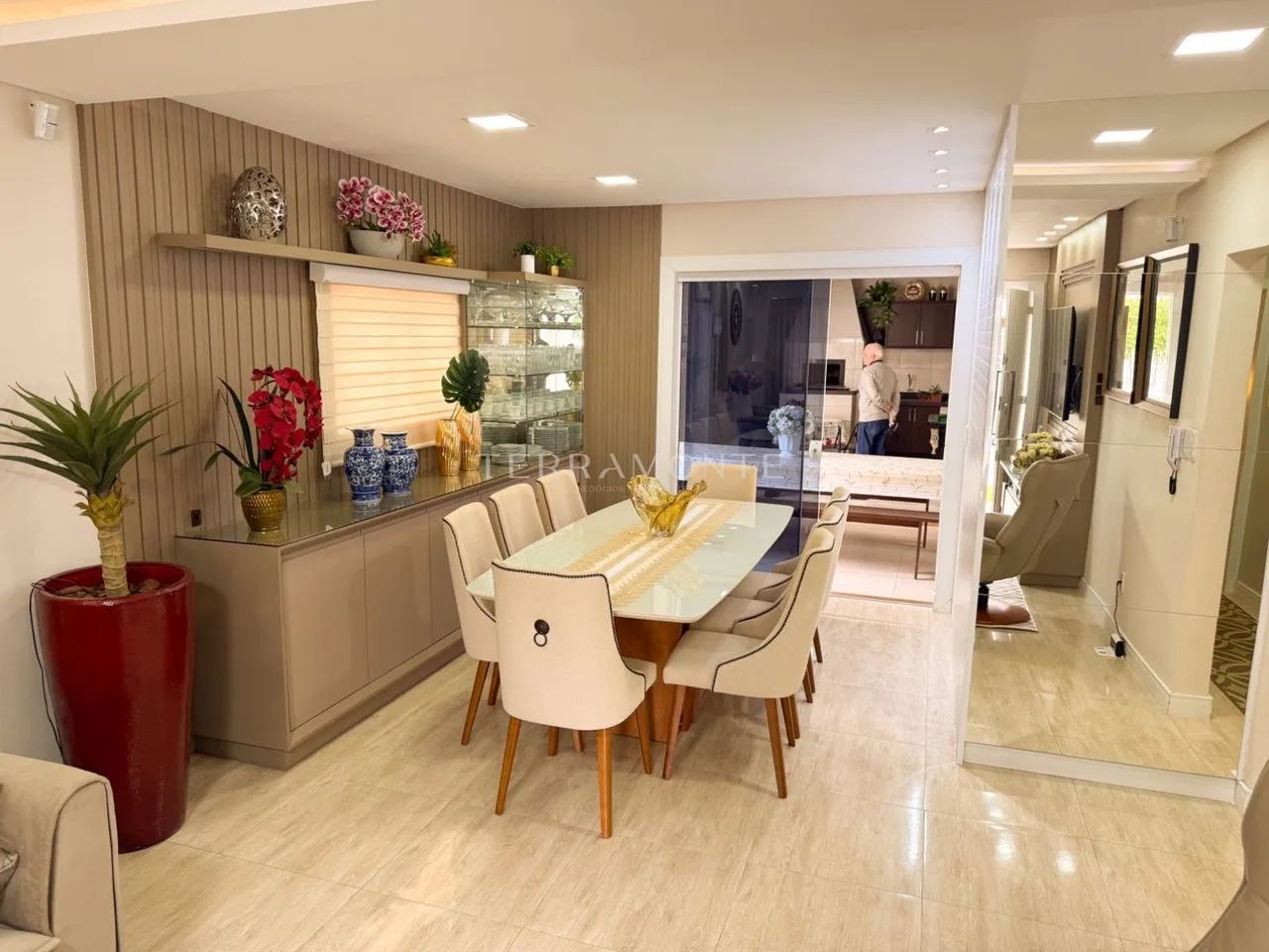 Casa mobiliada no Centro com área gourmet completa - Foto 3