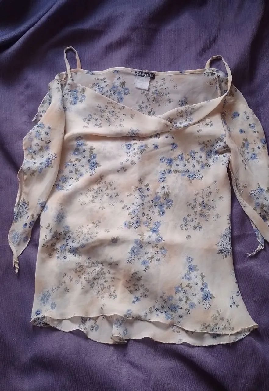 4 blusas de poliéster Tam G - Foto 4