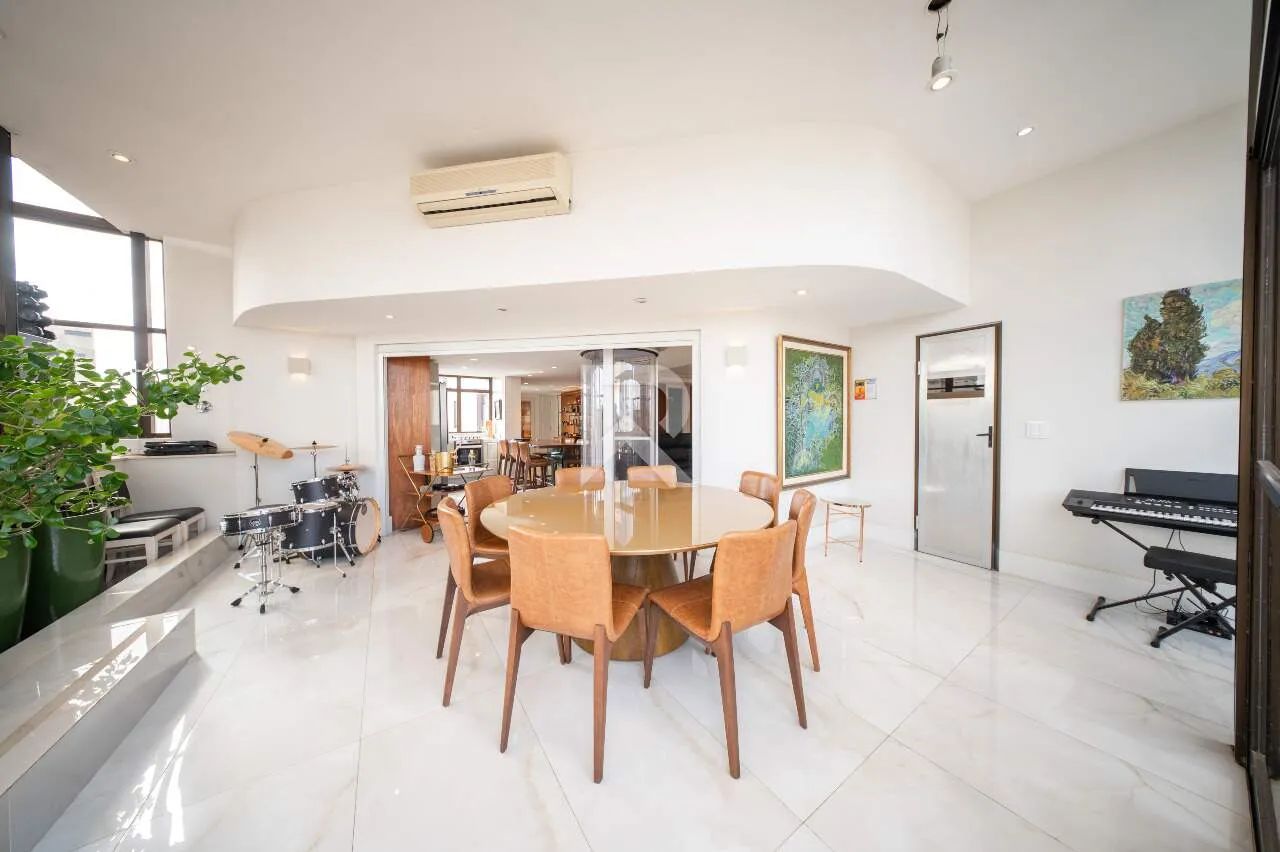 Cobertura Semi Mobiliada com Deck, Jacuzzi, 3 quartos e 221m2 para locação - Água verde, C - Foto 7