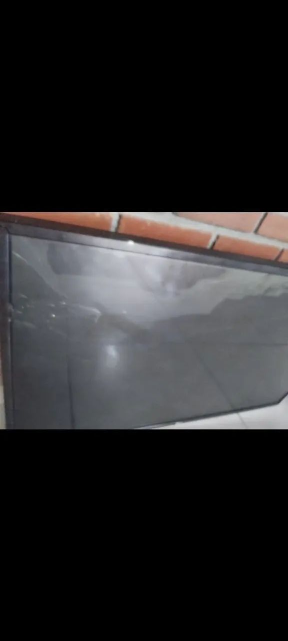 VENDO TV 43p (tela quebrada)