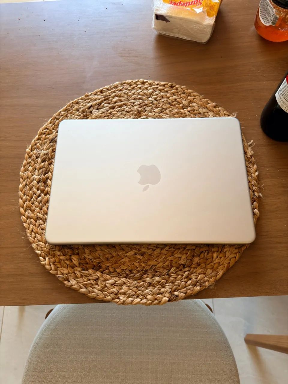 Macbook Neo De 13 Polegadas, Cpu De 6 núcleos, Gpu De 5 núcleos, 256gb - Color Silver