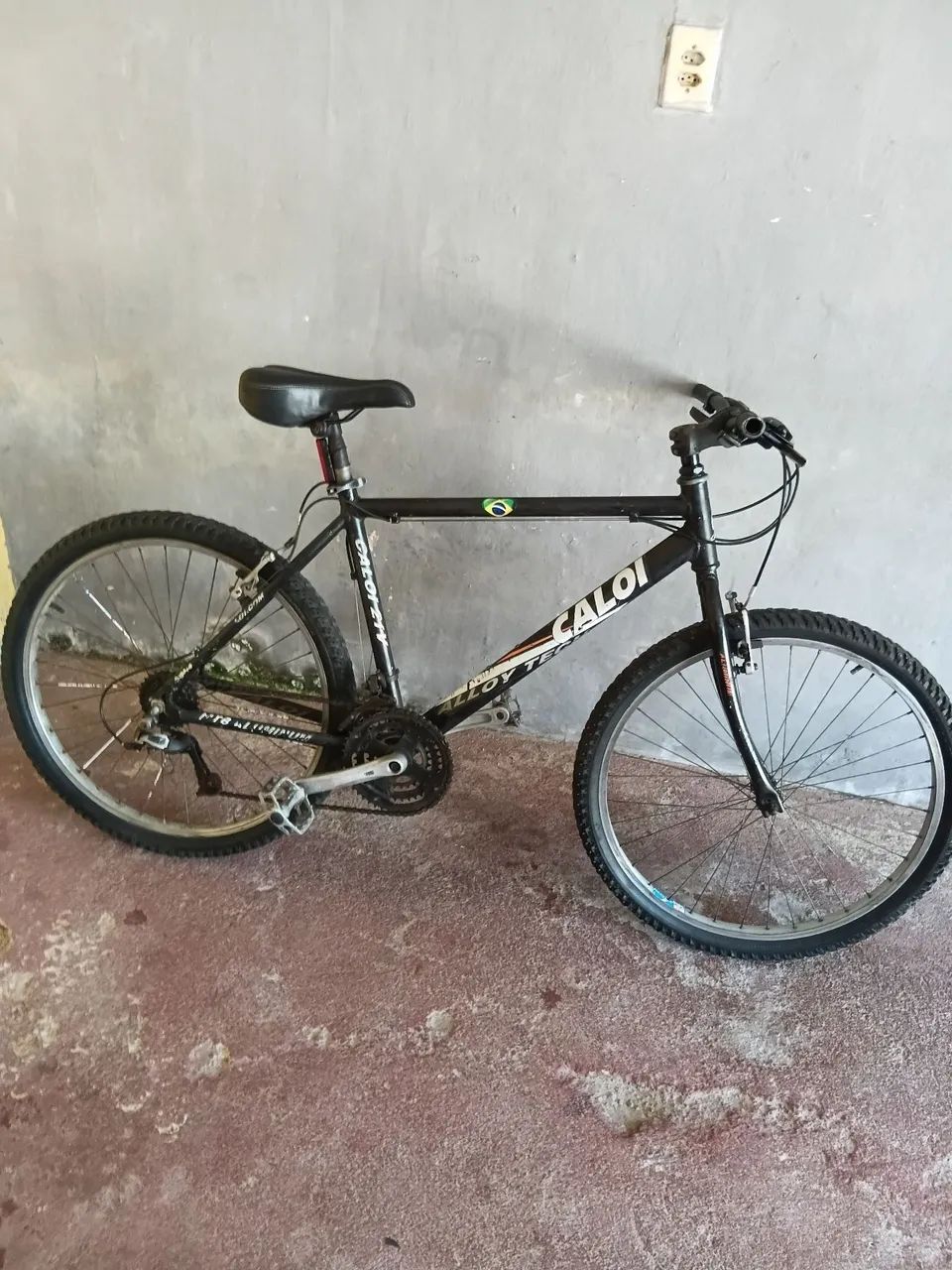 Vendo bicicleta de alumínio com macha aro 26 - Foto 5