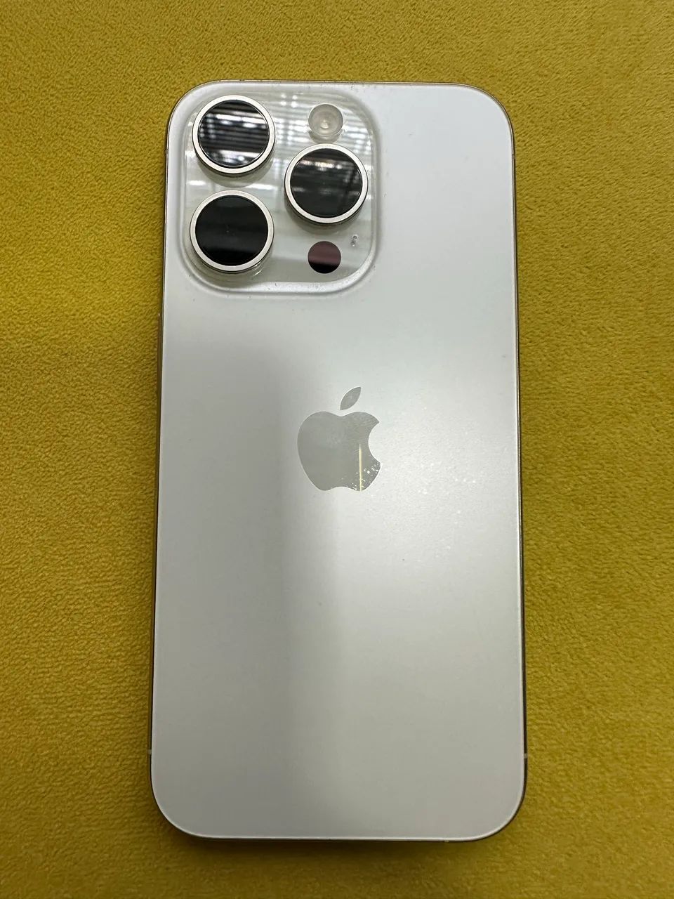 iPhone 15 pro - Foto 3