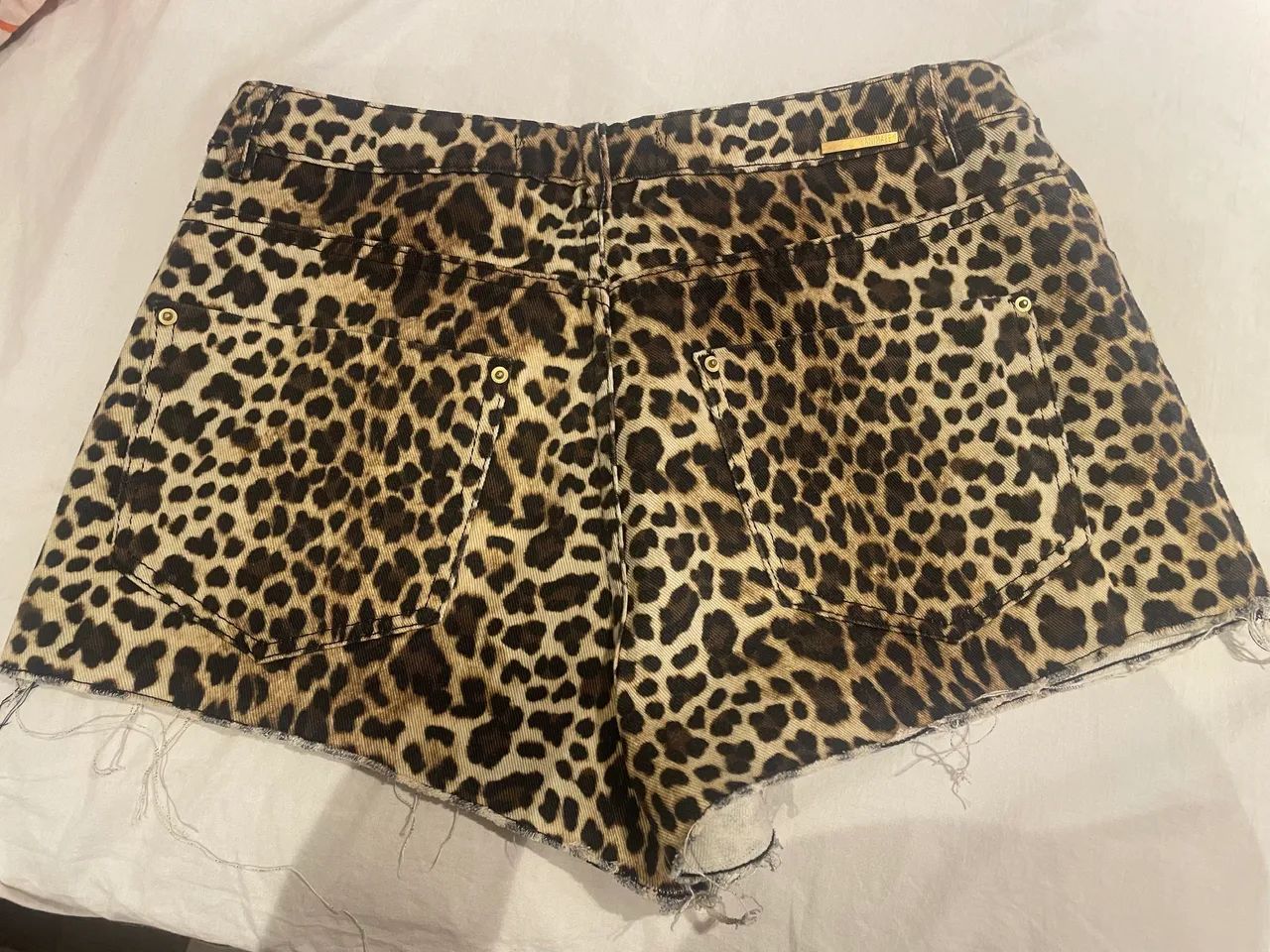 Short Animale estampado de onça - tamanho 36 - Foto 3