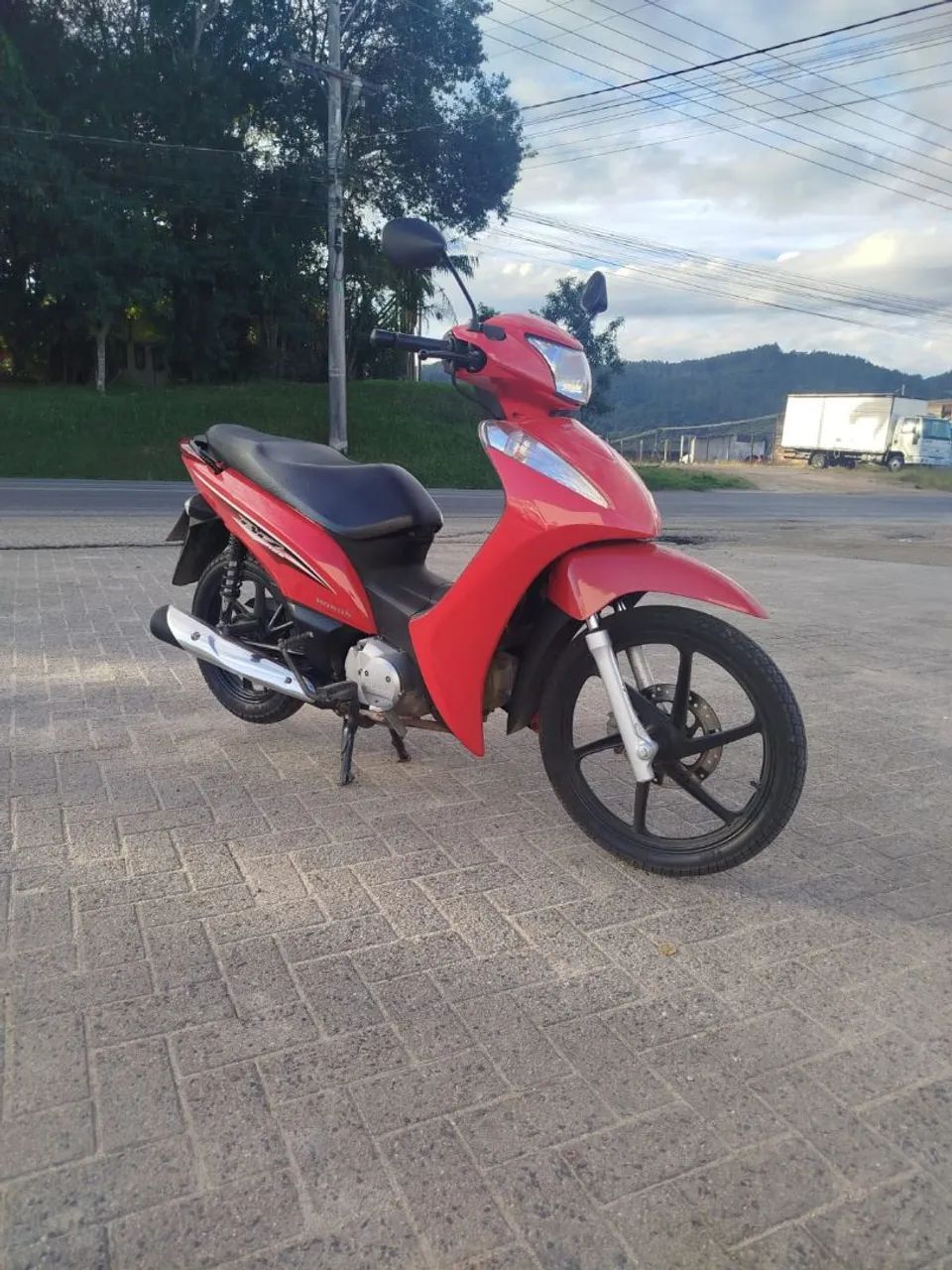 2017 Honda Biz EX 125 Com Partida  - Foto 4