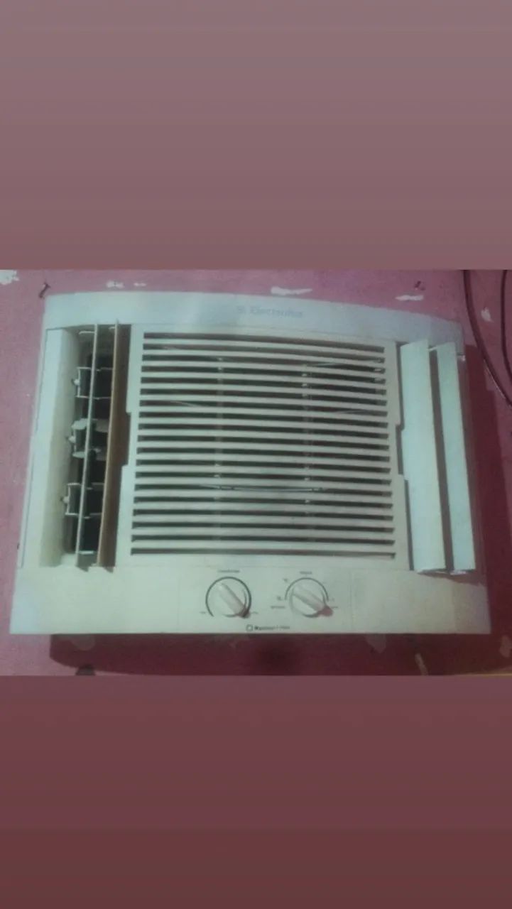 AR CONDICIONADO ELECTROLUX 7500BTUS