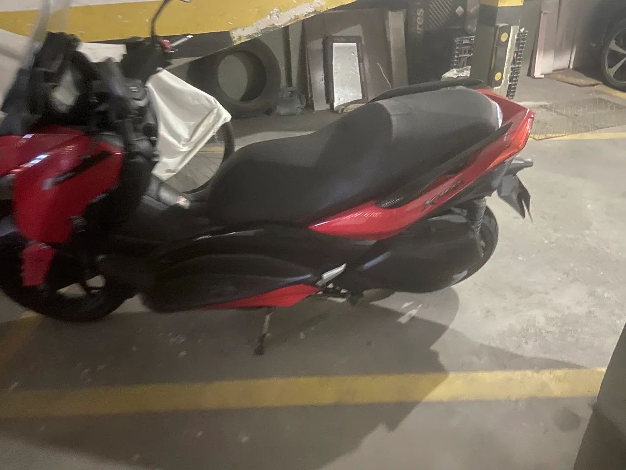 X-MAX 250 vermelha  - Foto 5